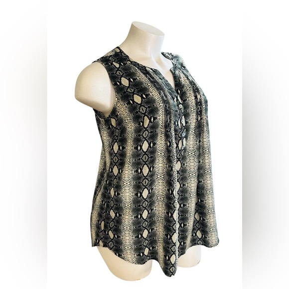 Daniel Rainn Sleeveless Tunic - Picture 1 of 9